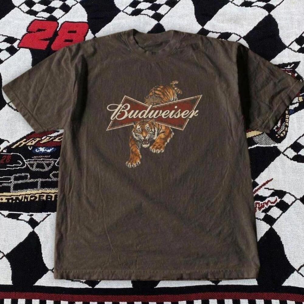 Gildan Men Brown T-Shirt Brown Budweiser Graphic Tee